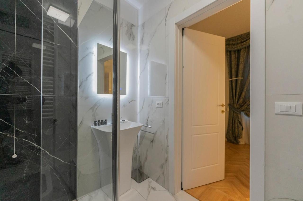 Aldrovandi Luxury Suites And Apartment Bologna Exterior photo