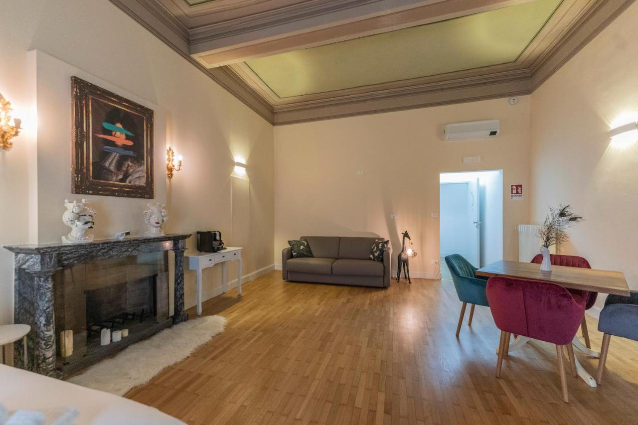 Aldrovandi Luxury Suites And Apartment Bologna Exterior photo