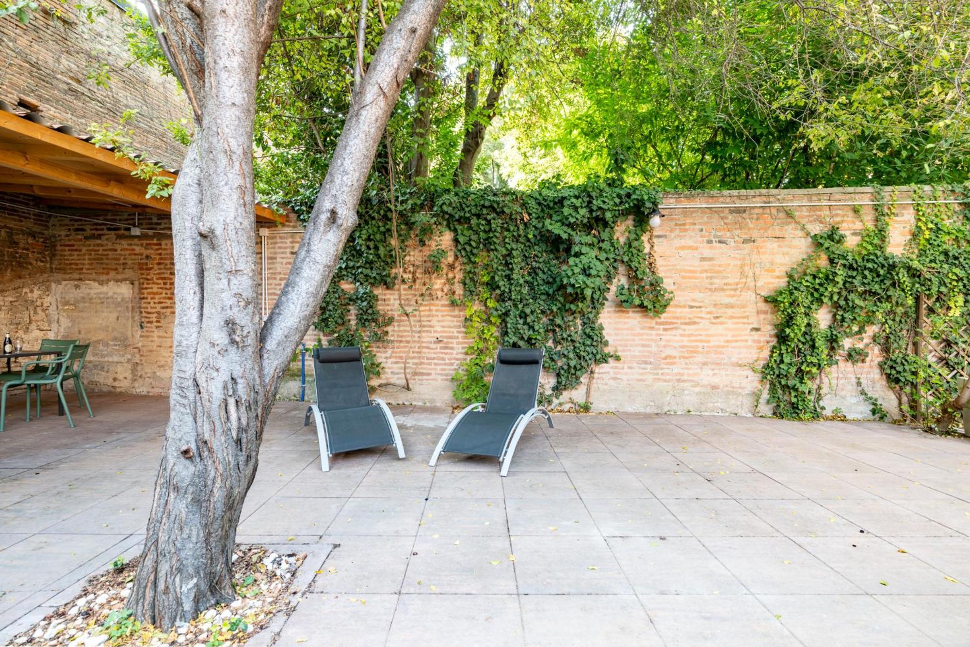 Aldrovandi Luxury Suites And Apartment Bologna Exterior photo